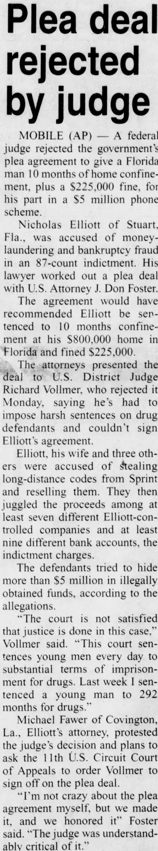 Business Newspaper clipping from Aug 30, 2000 5811184