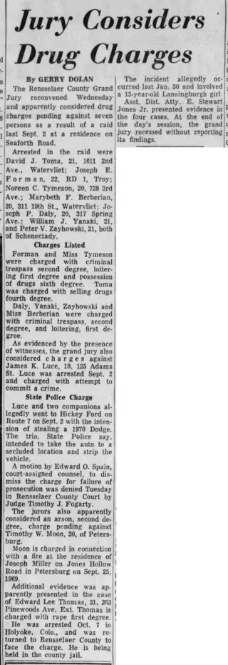 Crime Newspaper clipping from Dec 10, 1970 5840310